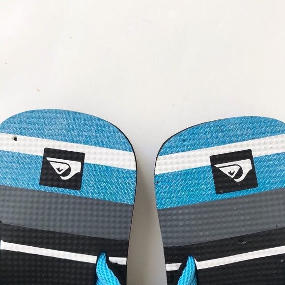 Quicksilver NWOT thong sandals size 6 - Picture 3 of 6